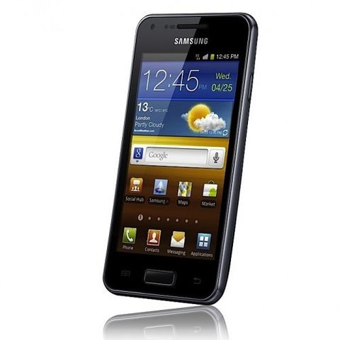 Samsung’dan orta sınıf Galaxy telefonu: Galaxy S Advance