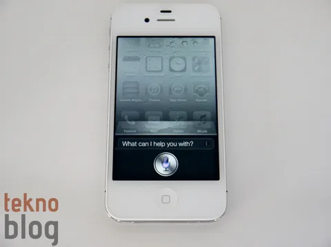 IBM güvenlik gerekçesiyle çalışanlarının Siri kullanmasını yasakladı