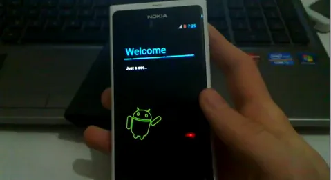 Nokia N9’da Android 4.0.3 çalıştıran özel sürüm yayınlandı – Video