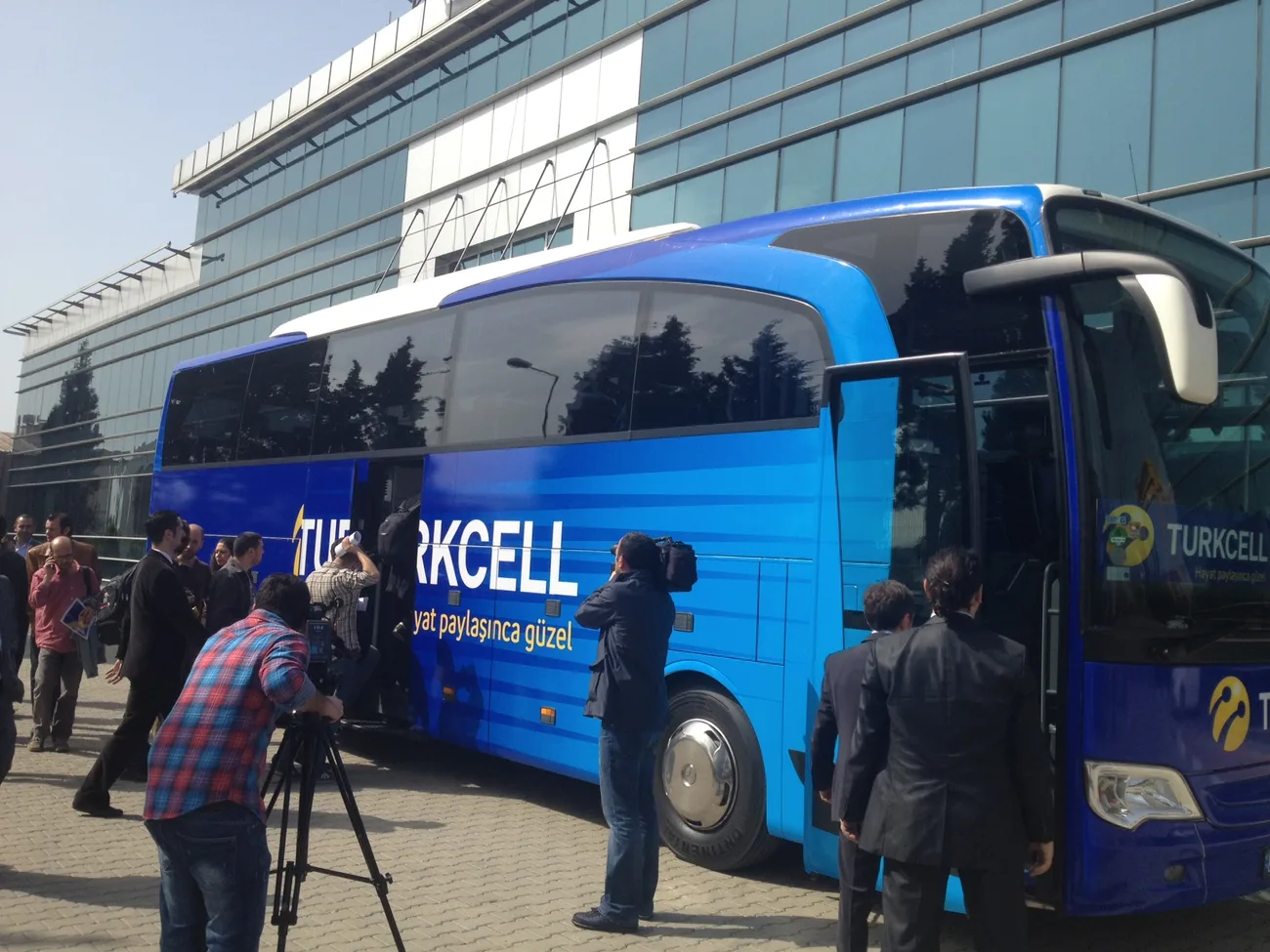 Turkcell 4G LTE teknolojisini sokakta test etti