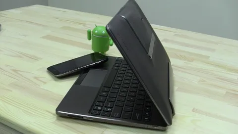 ASUS PadFone ve aksesuarları kutularından çıkıyor – Video
