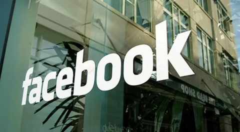 ABD’li senatör Federal Ticaret Komisyonu’nun Facebook’un Haber Kaynağı deneyini incelemesini istedi