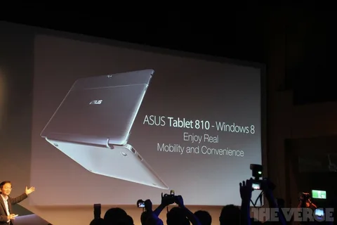 ASUS klavyeli yerleştirme istasyonuna sahip Windows 8 melez cihazı Tablet 810’u tanıttı