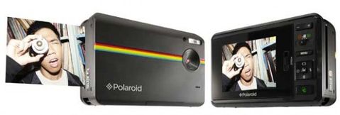 Polaroid Z2300 dijital fotoğraf makinesini tanıttı