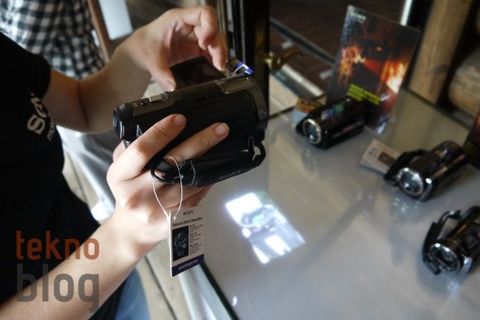 Sony 2012 model Handycam video kameralarını tanıttı – Galeri