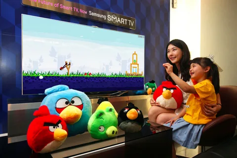 Hareketler ile oynanabilecek Angry Birds versiyonu bu ay içinde Samsung’un akıllı televizyonlarına geliyor