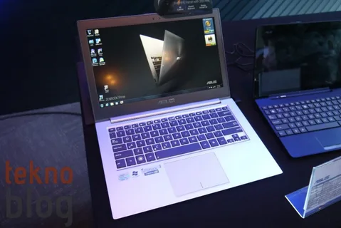 ASUS Zenbook’lar Turkcell İletişim Merkezlerinde satılacak