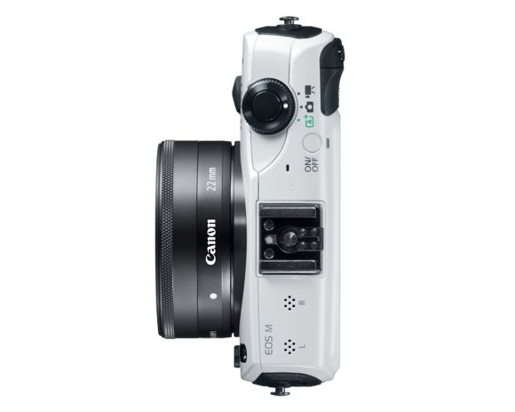 Canon 18 megapiksel EOS M ile aynasız fotoğraf makinesi üreticileri arasına katıldı