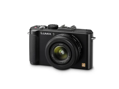 Panasonic Lumix LX7 kompakt gövdeyle yüksek görüntü kalitesi ve yaratıcılığı buluşturuyor