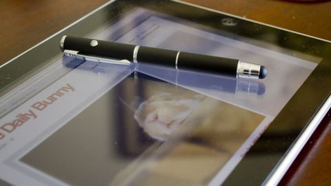 Microsoft içinde kamera barındıran ve her ekranda kullanılabilecek bir kalem için araştırmalar yapıyor