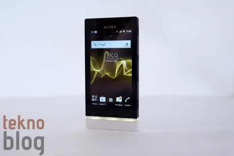 Sony Xperia U İncelemesi