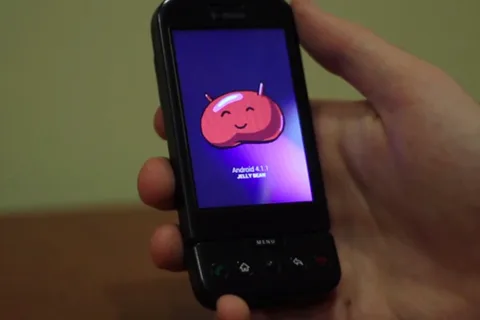 İlk Android telefonu G1 üzerinde Jelly Bean çalıştırıldı