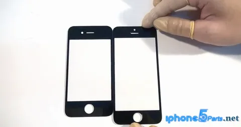 iPhone 5’in ön paneli iPhone 4S’inkiyle karşı karşıya