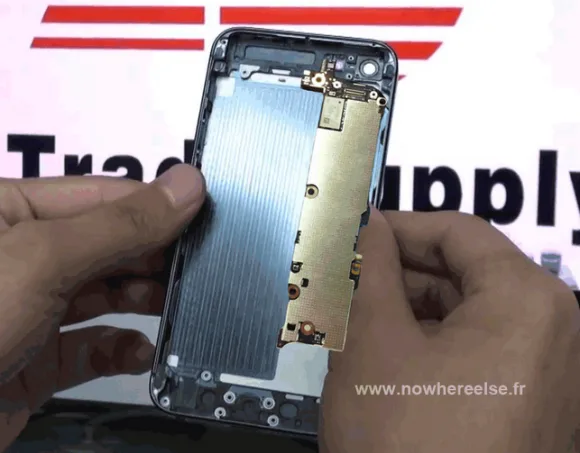 iPhone 5 ana kartı LTE ve batarya artışını işaret ediyor