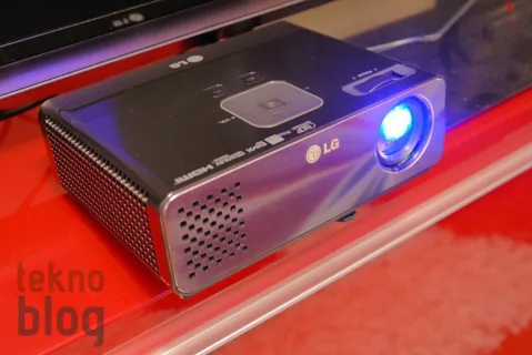 LG HW300G Taşınabilir LED DLP Projektör İncelemesi