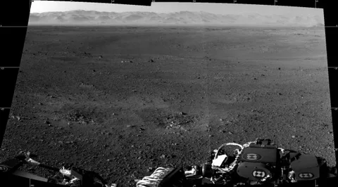 NASA Curiosity’nin gönderdiği yüksek çözünürlüklü ve 360 derece panorama fotoğrafları yayınlıyor