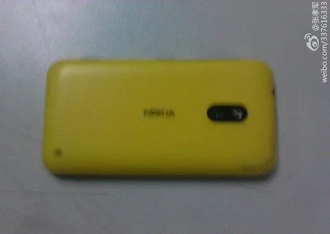 Henüz duyurulmayan Nokia Windows Phone 8 cihazlarının fotoğrafları sızdı