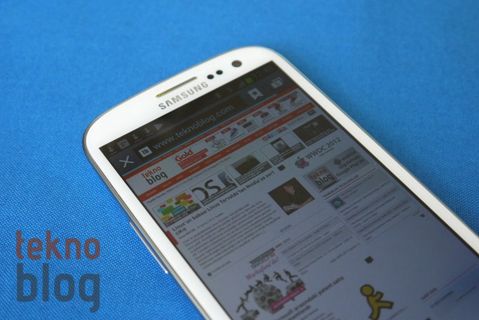 Samsung Galaxy S4’ün Şubat 2013’te çıkacağı söylentilerini yalanladı