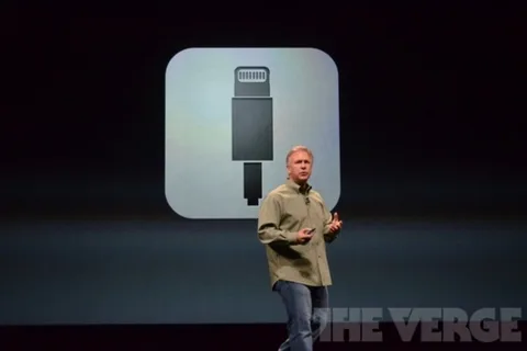 Phil Schiller’den iPhone 5’in tasarımı, Lightning portu, NFC ve kablosuz şarjın eksikliğiyle ilgili yorumlar
