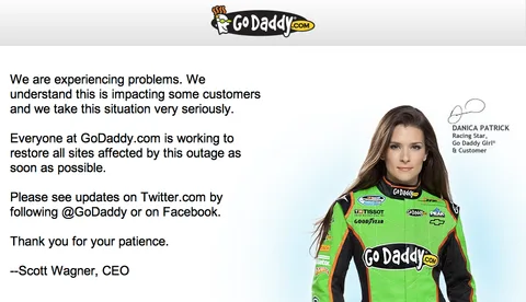 GoDaddy ve servis verdiği web siteleri Anonymous saldırısı nedeniyle çöktü (güncellendi)