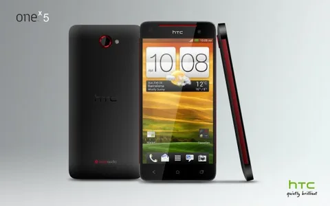 HTC One X 5 inç’lik tablet-telefon melezi Galaxy Note’u gözüne kestirdi