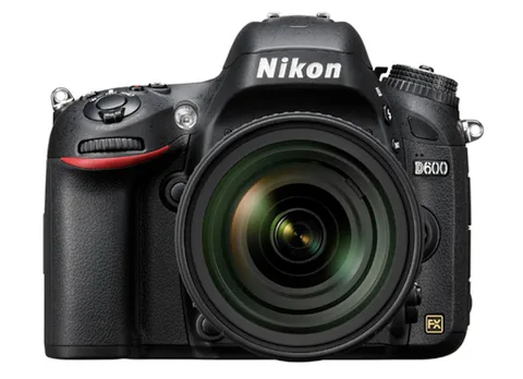 Nikon D600 ile FX format daha küçük ve hafif bir kasada geliyor