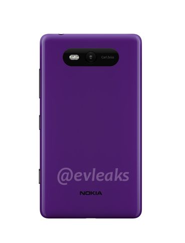 Nokia Lumia 920 ve 820’ye ait yeni fotoğraflar gelmeye devam ediyor