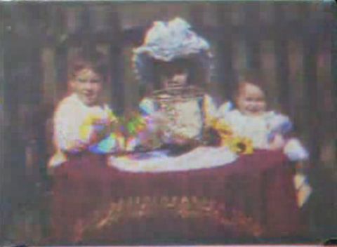 Dünyanın ilk renkli video çekimi İngiltere’de ortaya çıktı