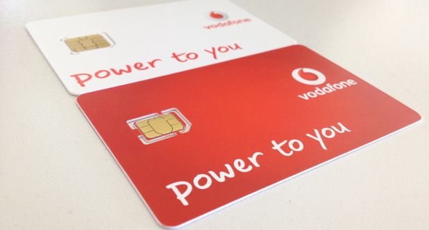 Vodafone UK iPhone 5 ile kullanılmaya başlanacak nano SIM kartı gösterdi