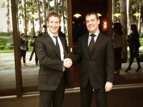Mark Zuckerberg Facebook için Rusya’yı ziyaret etti