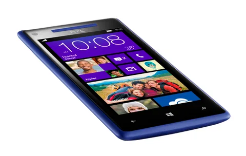 HTC’nin Windows Phone 8 işletim sistemli akıllı telefonu HTC 8X Avea ile geliyor