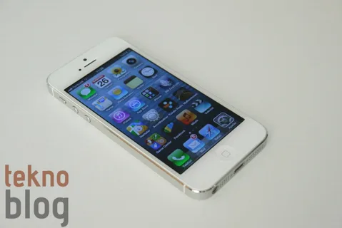 ABD’de internet üzerinde verilen iPhone 5 siparişleri için teslimat süresi iki haftaya düştü