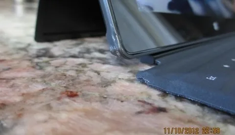 Microsoft’un Surface tabletinin dayanıklılığına bir kanıt daha