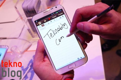 Samsung Galaxy Note II’nin küresel satış rakamı 5 milyonu aştı