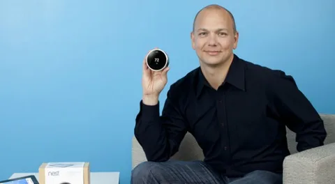 Eski Apple yöneticisi Tony Fadell’a göre Scott Forstall hak ettiğini aldı