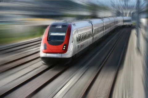 Dünyanın en uzun hızlı tren hattı Çin’de faaliyete geçti