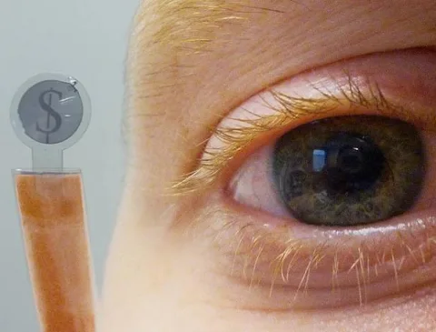LCD tabanlı kontak lens ekran gelecekte görüş alanımızı renklendirmeyi amaçlıyor