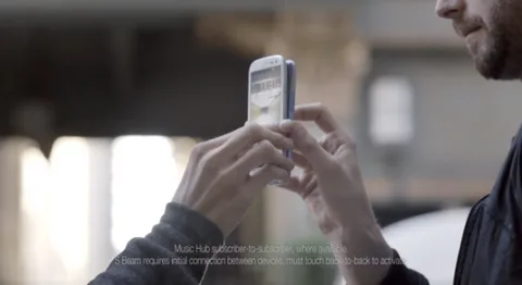 Samsung’un iPhone ile dalga geçtiği reklam 2012’nin en popüler teknoloji reklamı