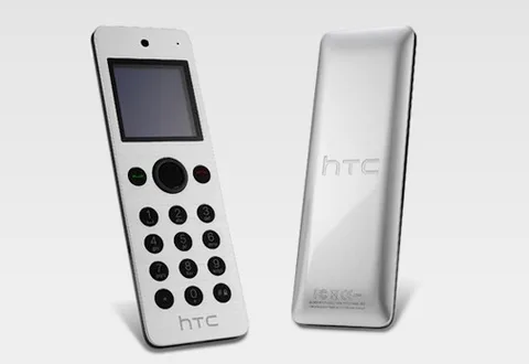 HTC büyük akıllı telefonlardan şikayetçi olanlara küçük bir ikinci telefonla cevap veriyor