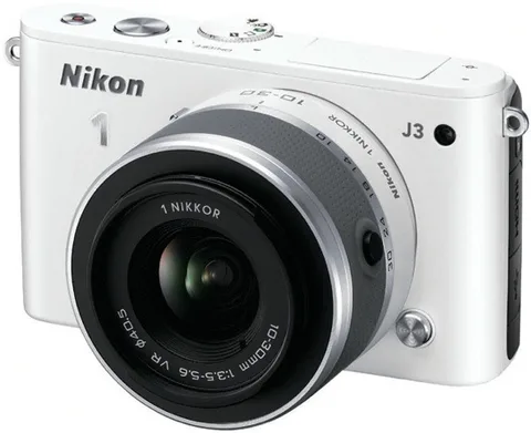 Nikon J3 ve S1 ile giriş seviyesi aynasız makinelere 73 noktalı otomatik odak ve 15 fps görüntü çekimi özellikleri eklendi