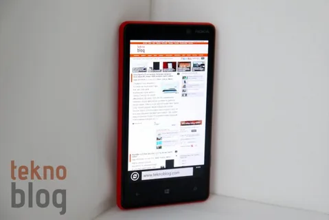 Nokia Lumia 820 İncelemesi