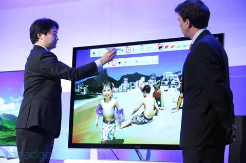 Touch Pen dokunmatik kalem Panasonic akıllı TV’lerin ekranındaki görüntülere not alma fırsatı sunuyor