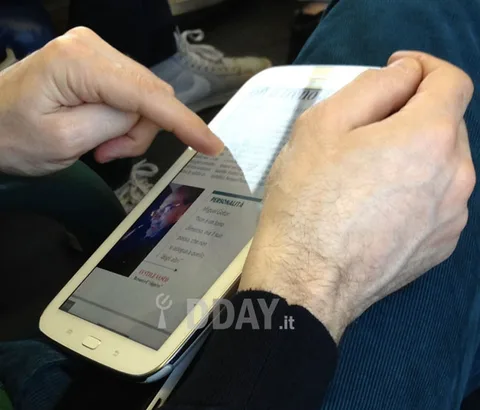 Samsung Galaxy Note 8.0’ın sızan fotoğrafları telefon görünümlü bir tableti işaret ediyor
