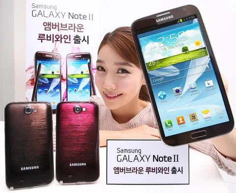 Samsung’dan Galaxy Note II için iki yeni renk seçeneği