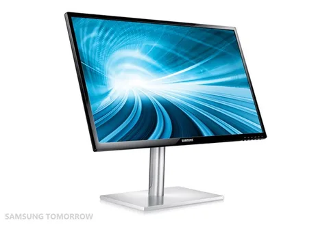 Samsung Windows 8’e özel Series 7 Touch dokunmatik monitörünü tanıttı