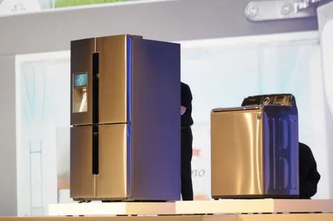 Samsung’un dokunmatik ekranlı ve Evernote destekli T9000 buzdolabıyla alışveriş listeleri daha kolay hazırlanacak