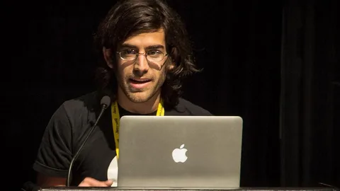 Aaron Swartz’ın intiharından sorumlu tutulan savcı kendini savundu