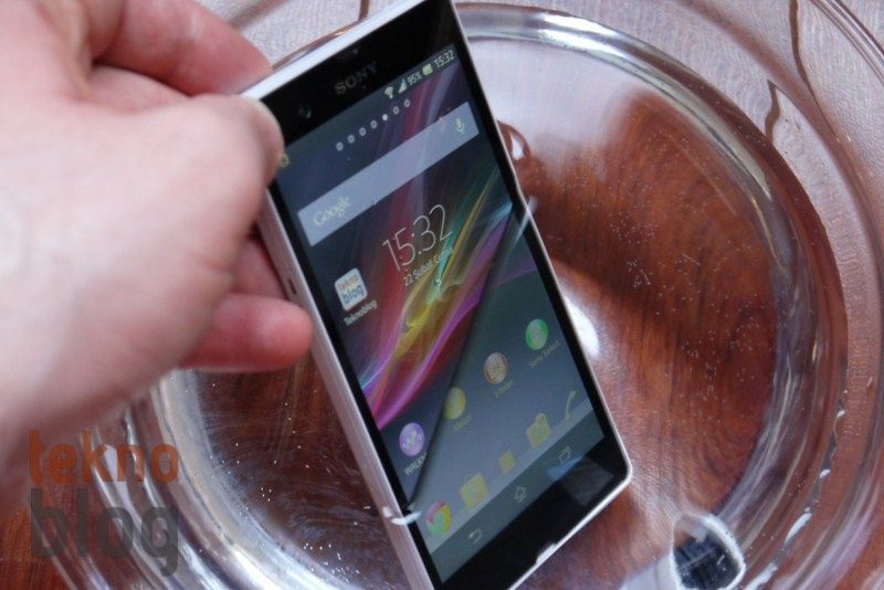 Samsung Galaxy S IV tanıtımı için New York’ta yaşayanları Times Meydanı’na çağırdı