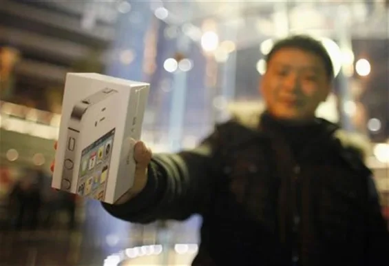 apple-cin-iphone-260313
