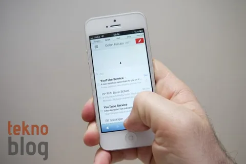 Google Gmail mobil web versiyonunun tasarımını yeniledi